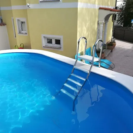 Charming Home With Swimming Pool * Dramalj